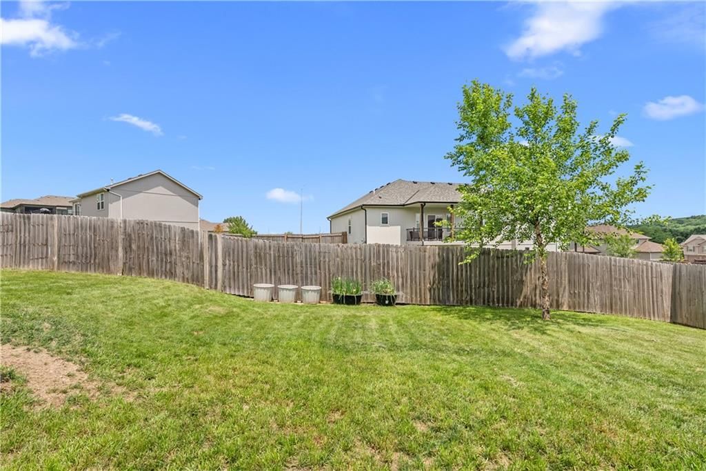 204 E Woodland Avenue — photo 33