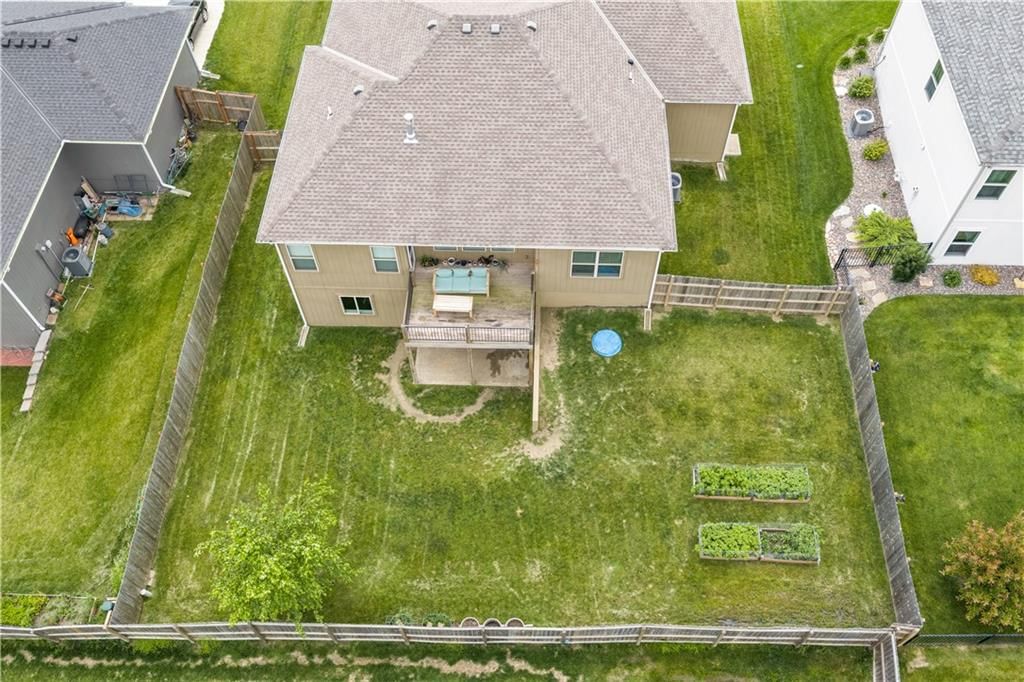 204 E Woodland Avenue — photo 42