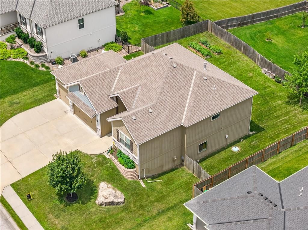 204 E Woodland Avenue — photo 43