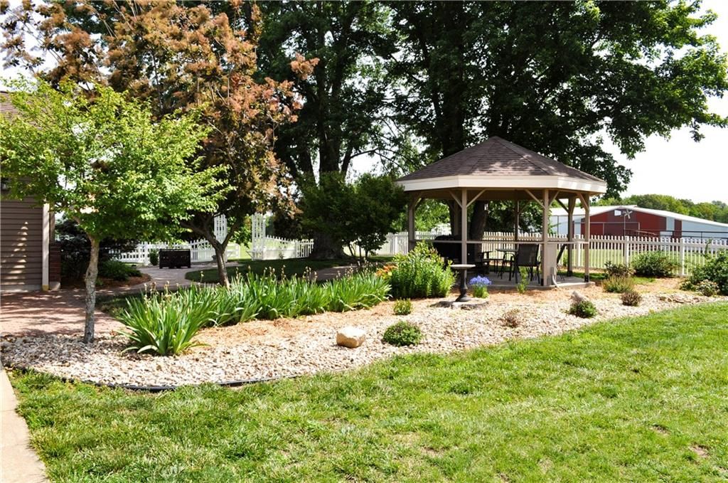 2198 NW State Route F — photo 89