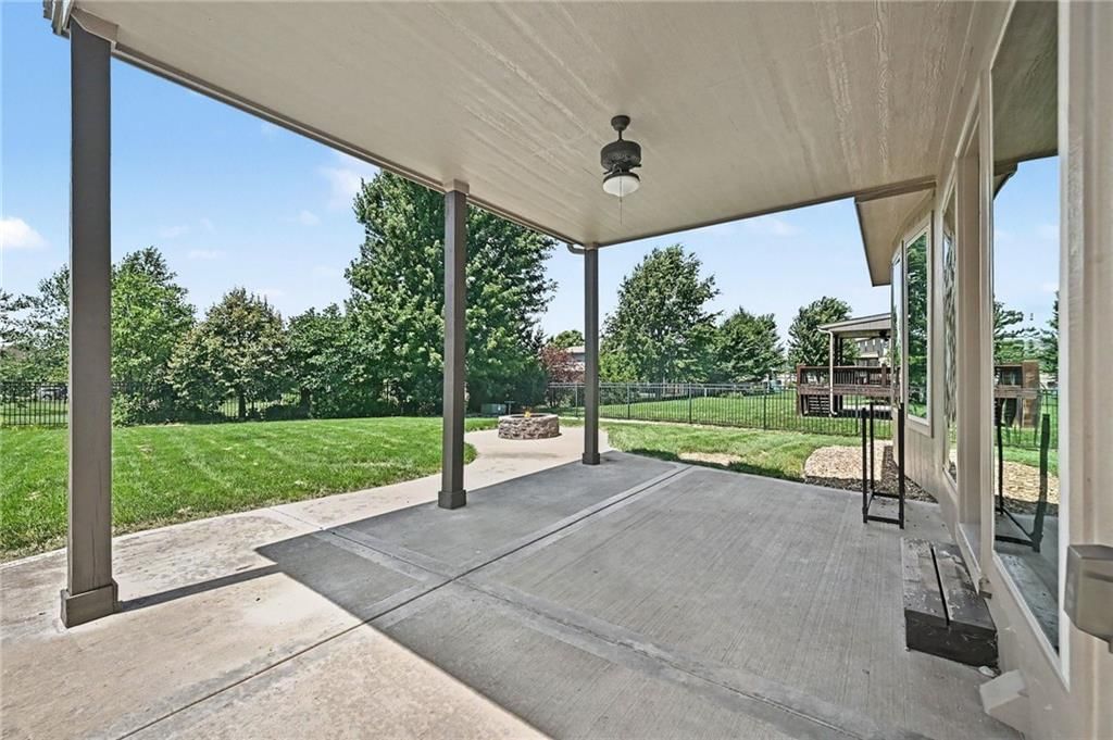 10318 N Fisk Avenue — photo 44