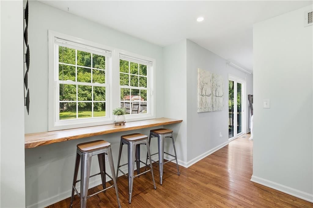 8920 Oak Street — photo 12