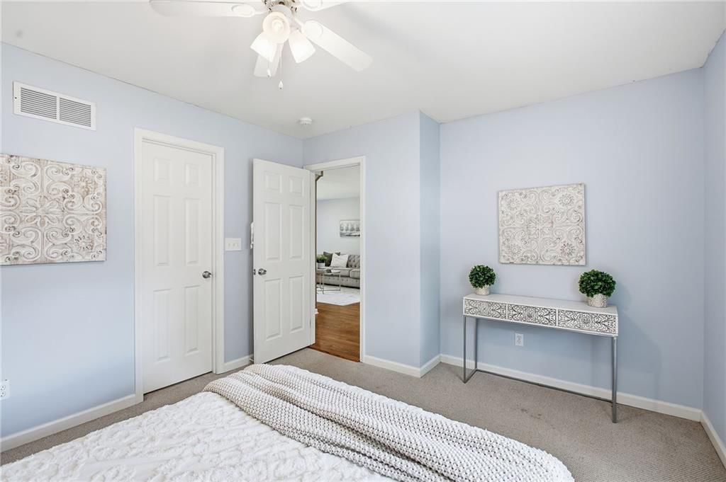 8920 Oak Street — photo 14