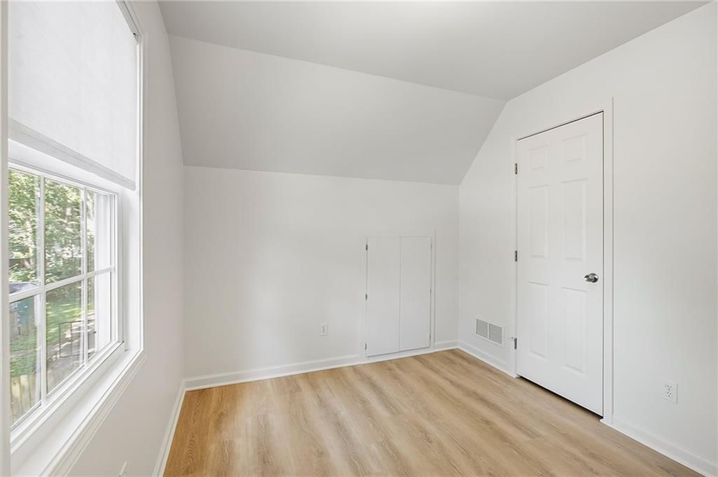 8920 Oak Street — photo 18