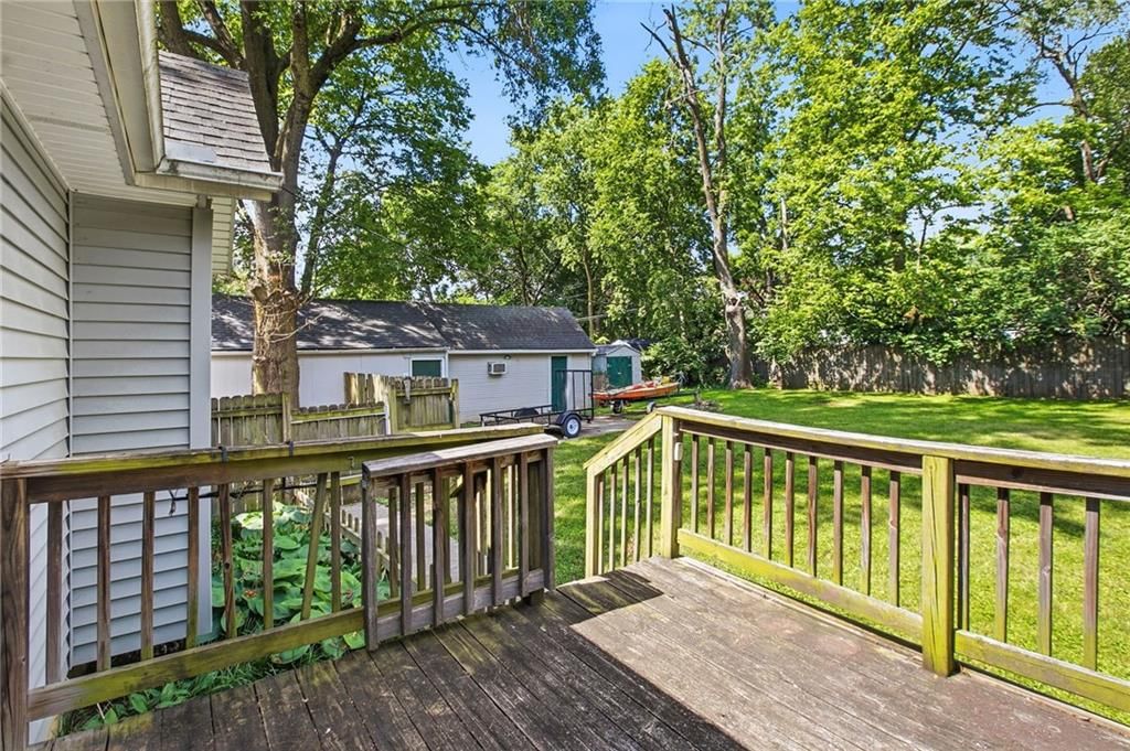 8920 Oak Street — photo 35