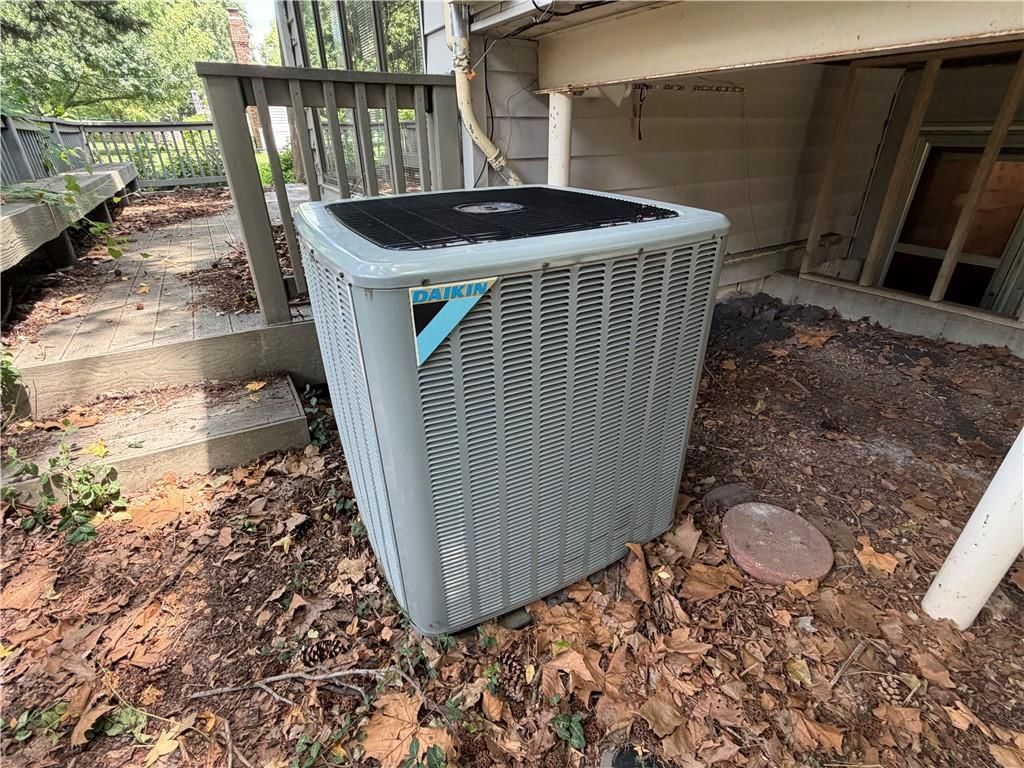 9624 Woodson Drive — photo 12
