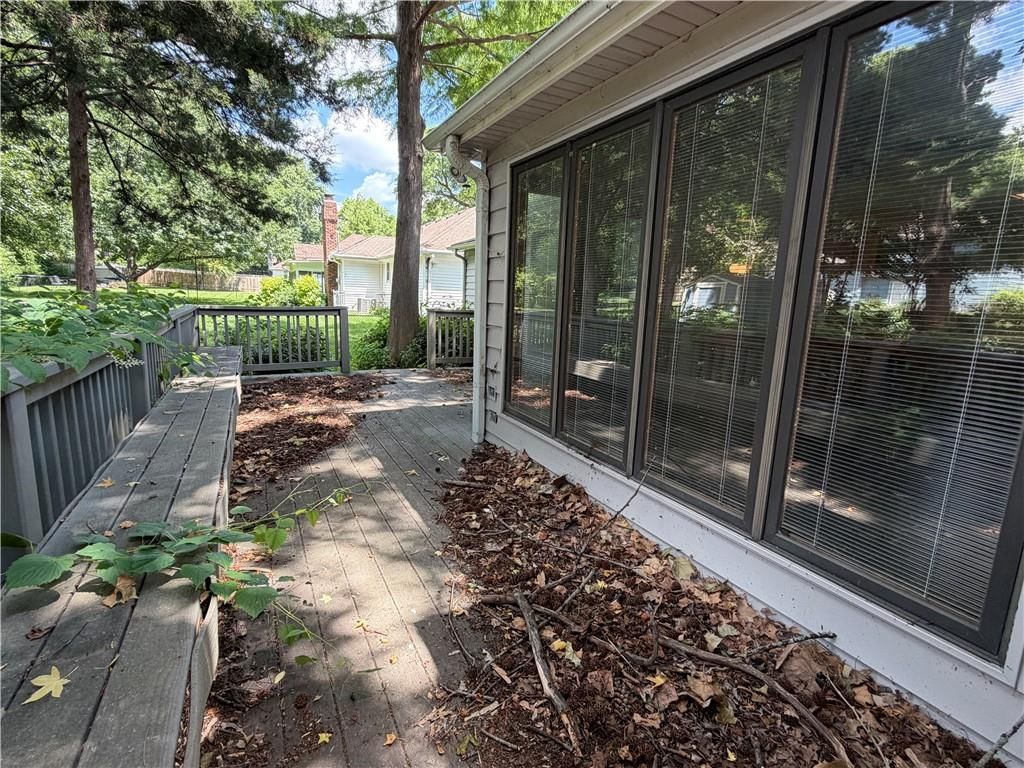 9624 Woodson Drive — photo 14