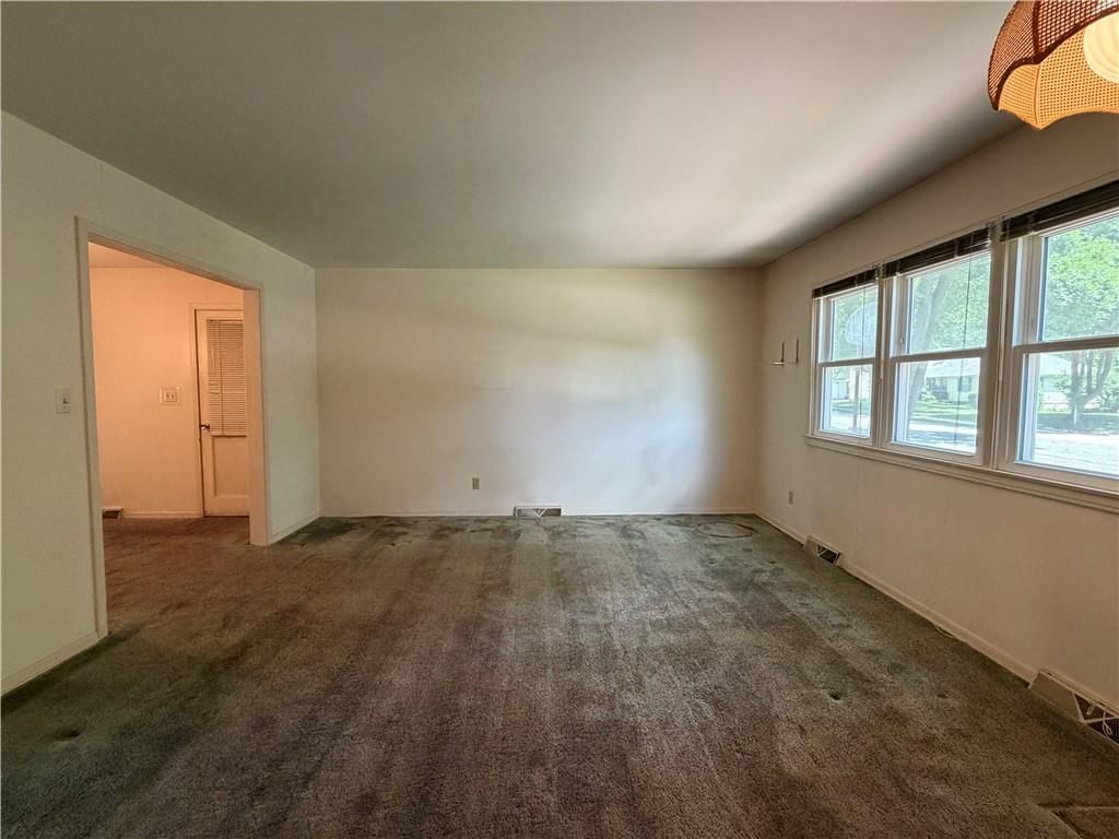 9624 Woodson Drive — photo 16