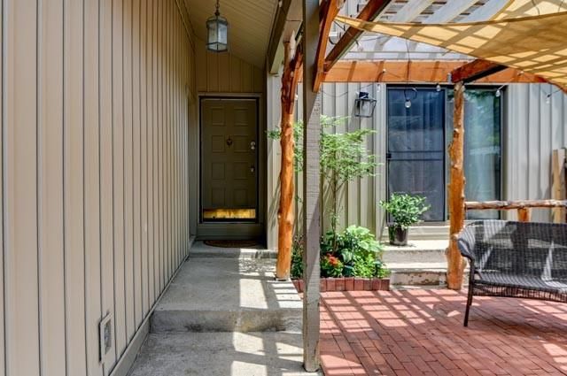 5225 NW 82nd Terrace — photo 4