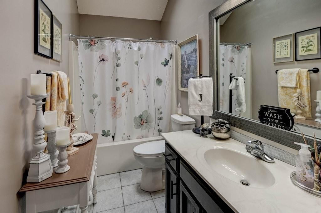 104 NE Eastwood Drive — photo 40