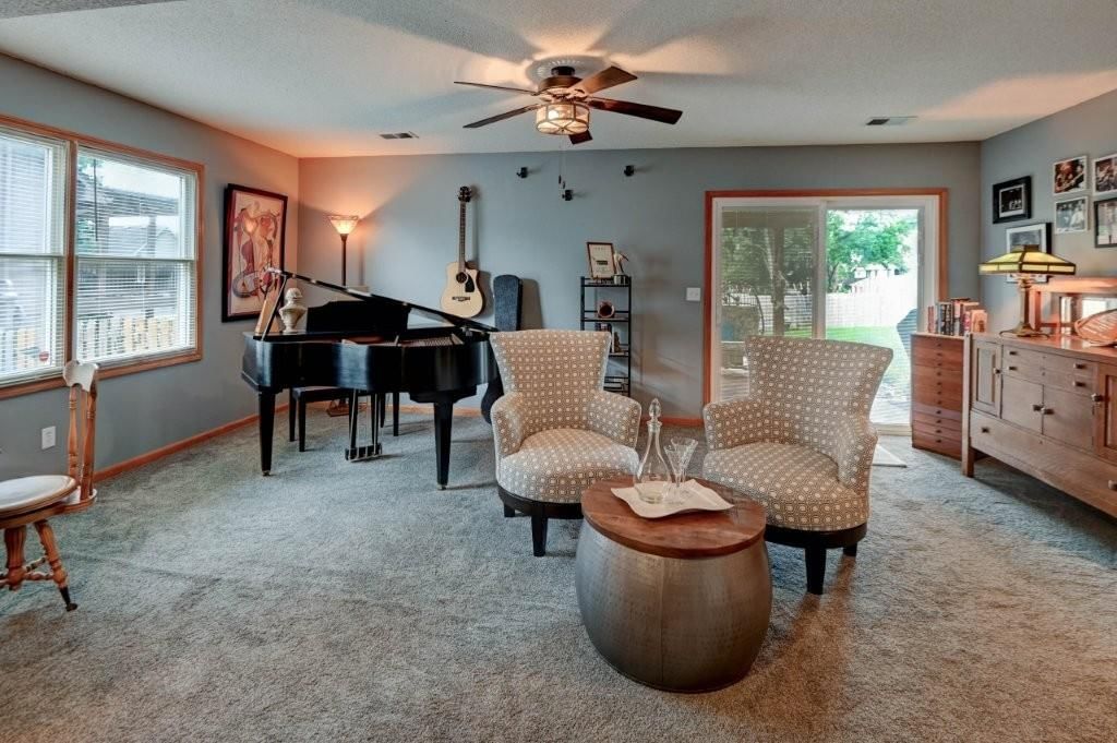 104 NE Eastwood Drive — photo 43