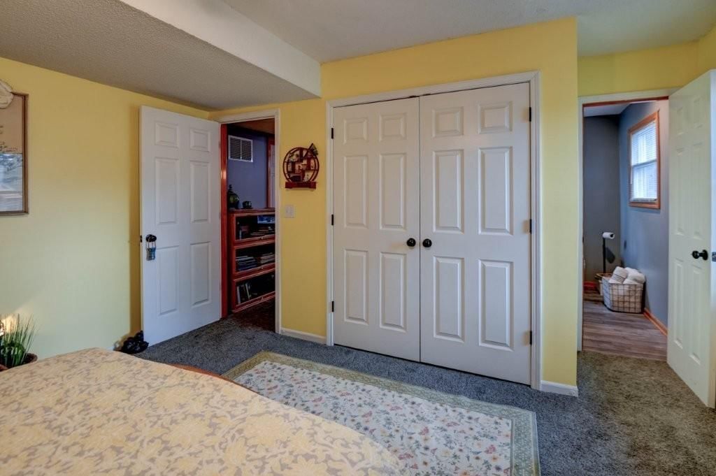 104 NE Eastwood Drive — photo 51