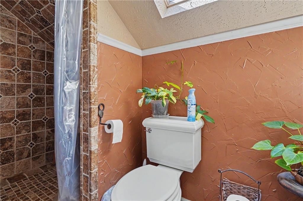 506 S Poplar Street — photo 21