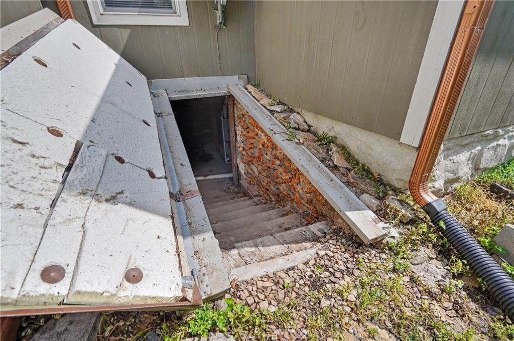 506 S Poplar Street — photo 28