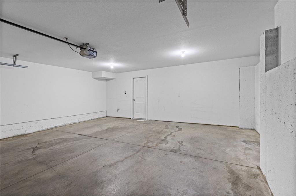 5245 Overland Drive — photo 25