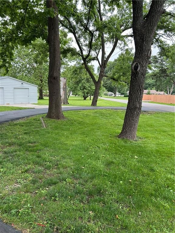 412 NW Donovan Road — photo 2