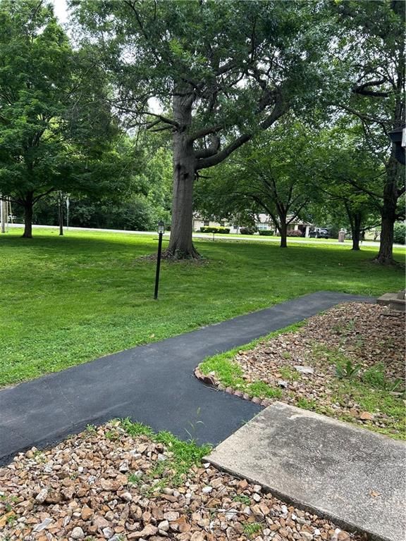 412 NW Donovan Road — photo 3