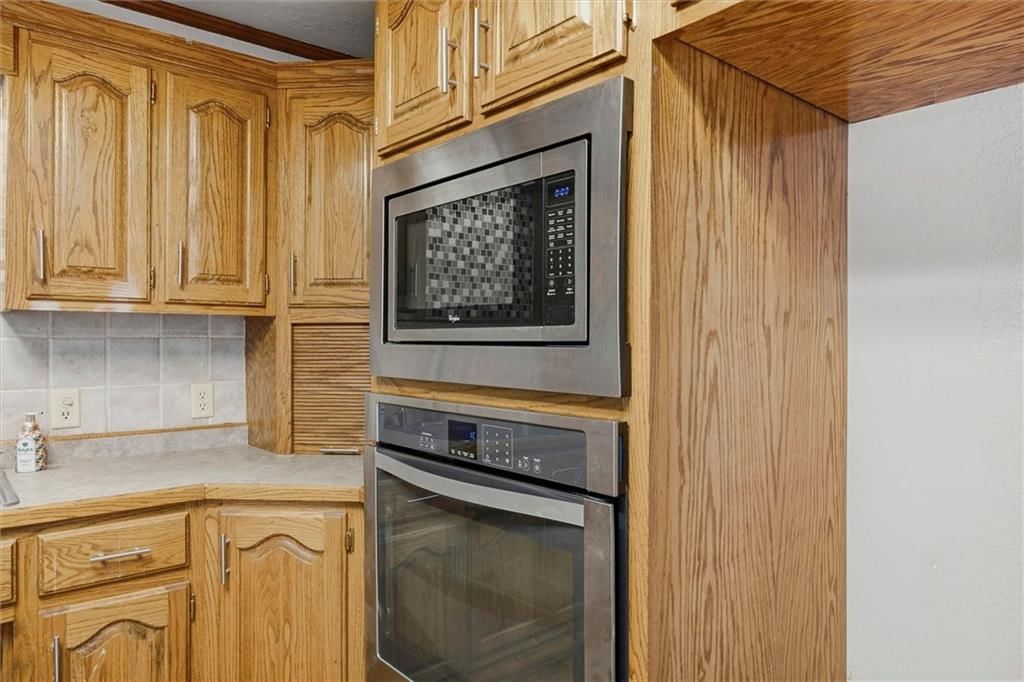 115 S Mulberry Street — photo 8