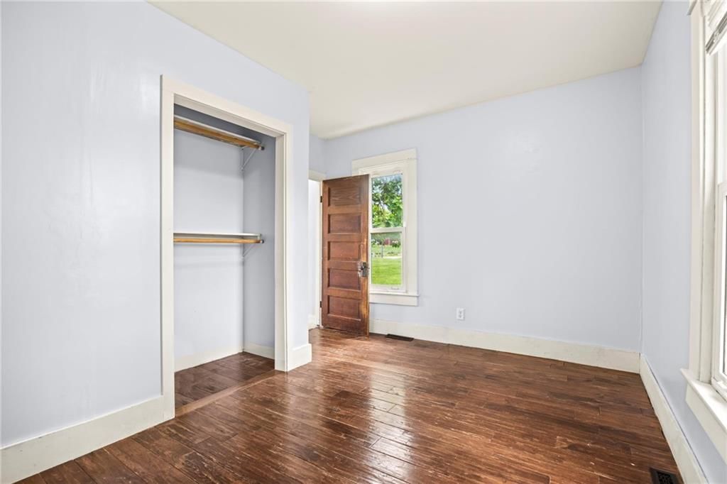 115 S Mulberry Street — photo 16