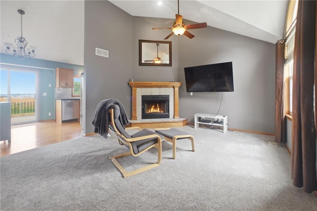 11131 N Lewis Avenue — photo 3