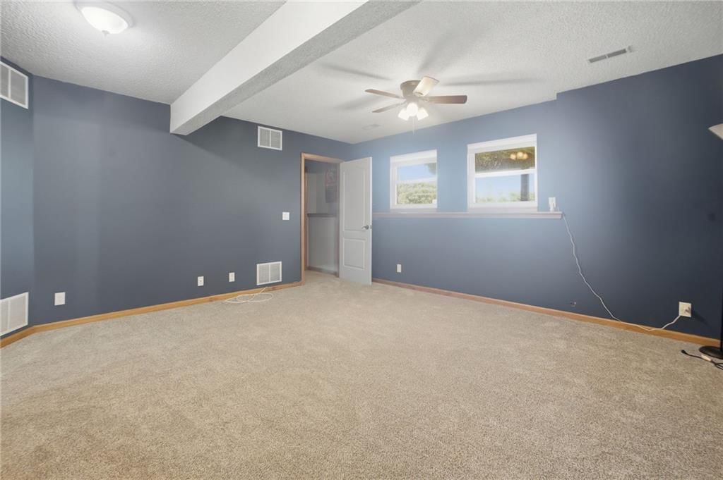 11131 N Lewis Avenue — photo 19