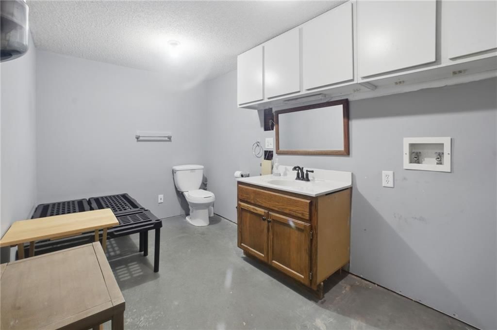 11131 N Lewis Avenue — photo 20