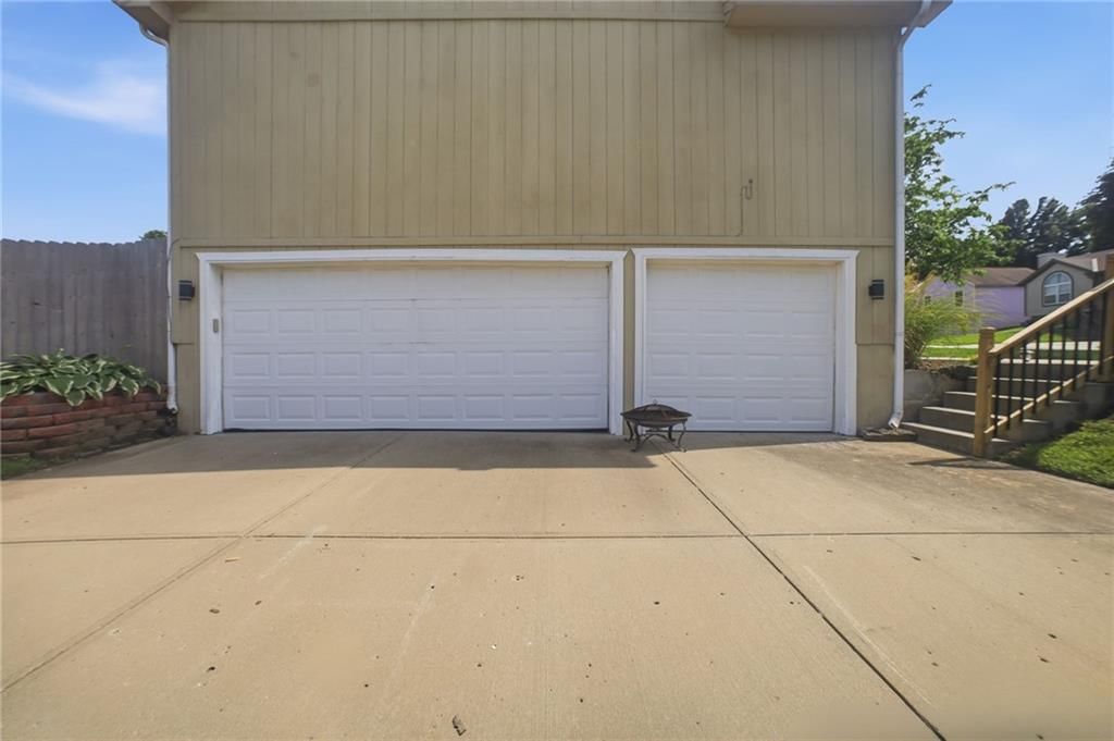 11131 N Lewis Avenue — photo 23