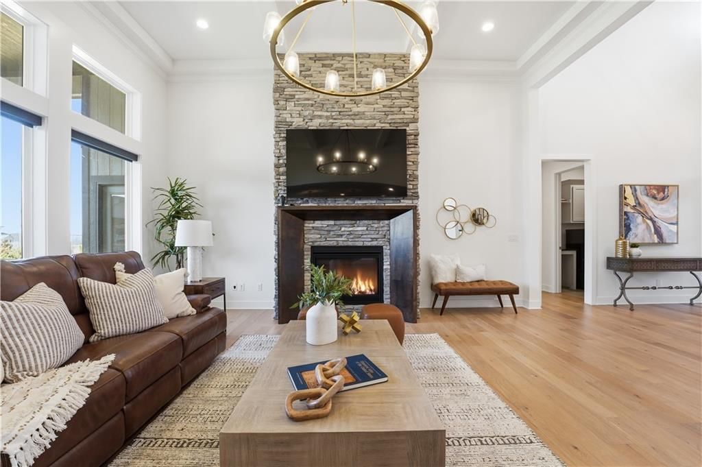 18304 Monrovia Street — photo 10