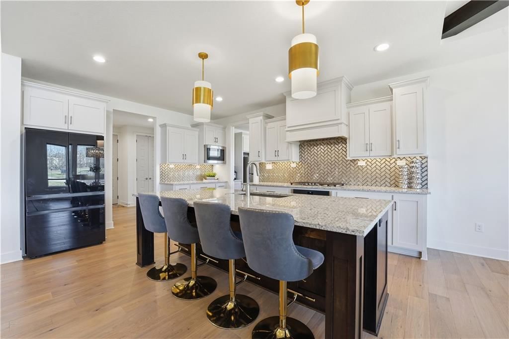 18304 Monrovia Street — photo 14