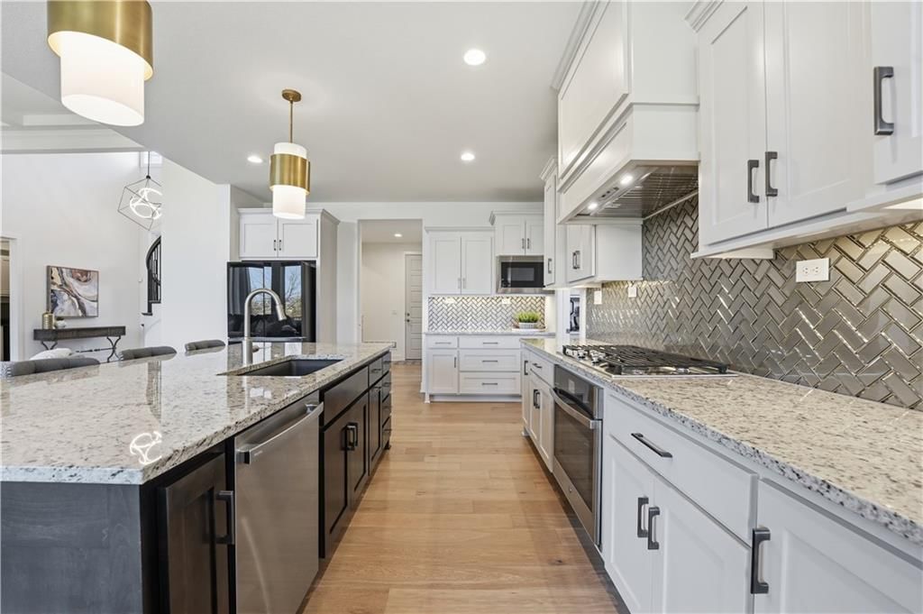 18304 Monrovia Street — photo 15