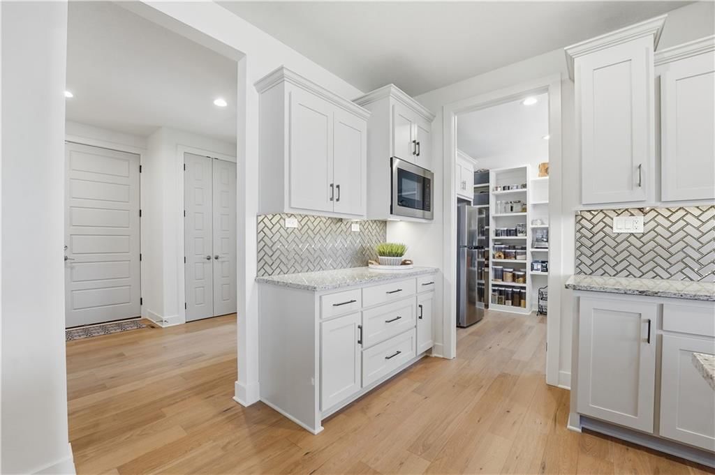 18304 Monrovia Street — photo 18