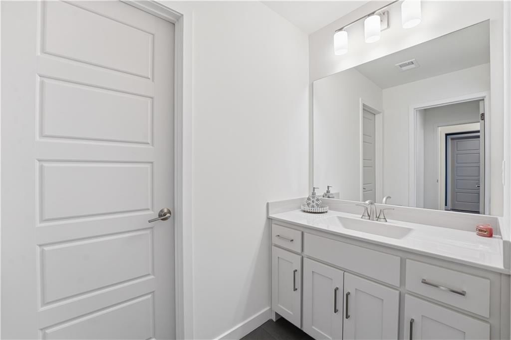 18304 Monrovia Street — photo 48