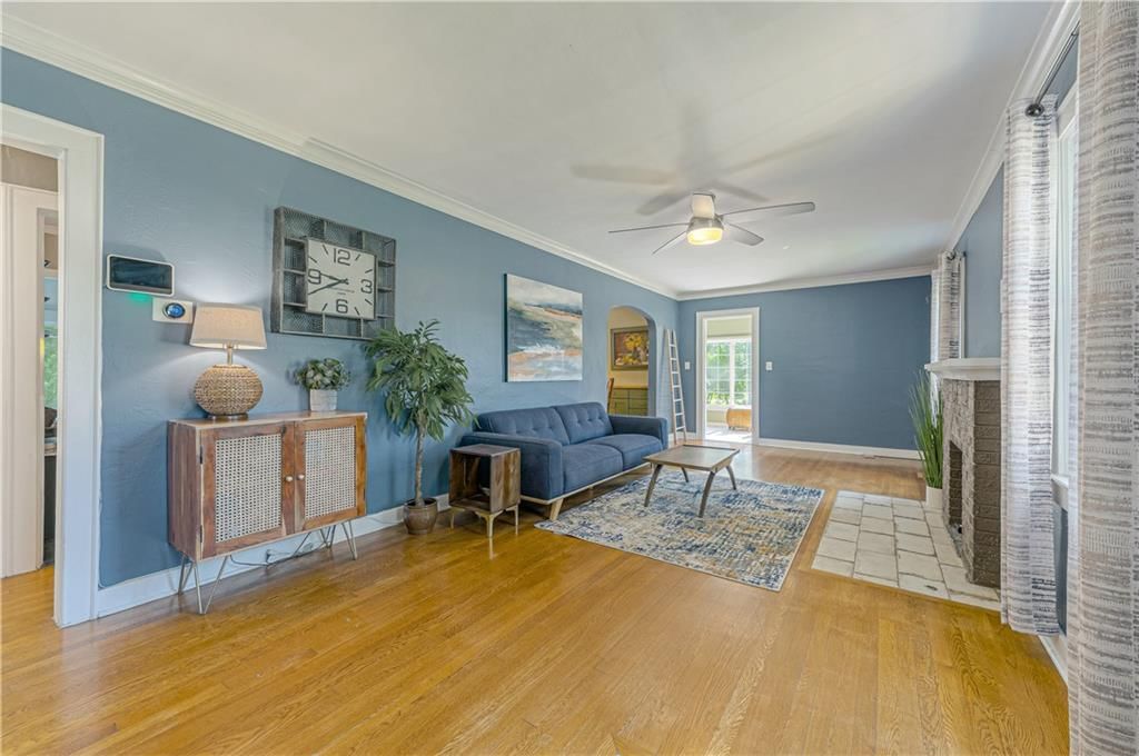 3110 NE Vivion Road — photo 9