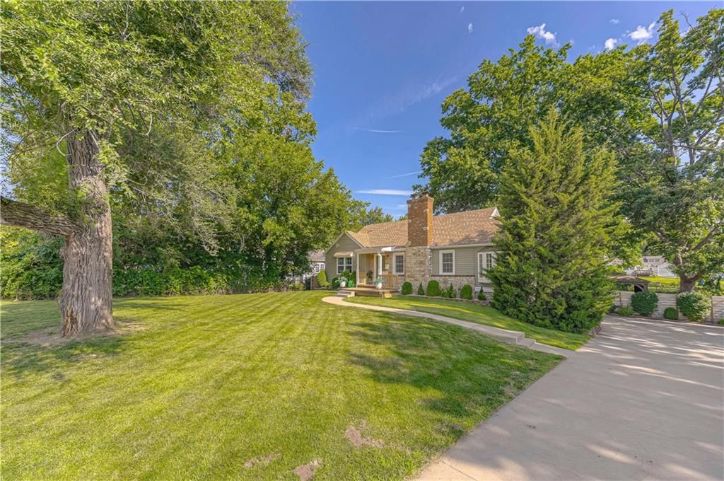 3110 NE Vivion Road — photo 47