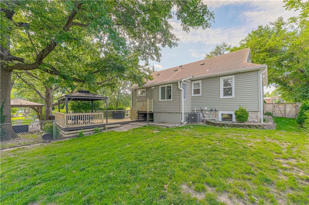 3110 NE Vivion Road — photo 48