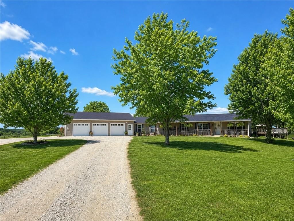 11745 Z Highway, Tina, MO