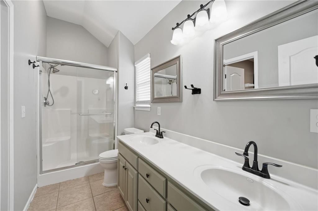 612 NW Whitney Drive — photo 18