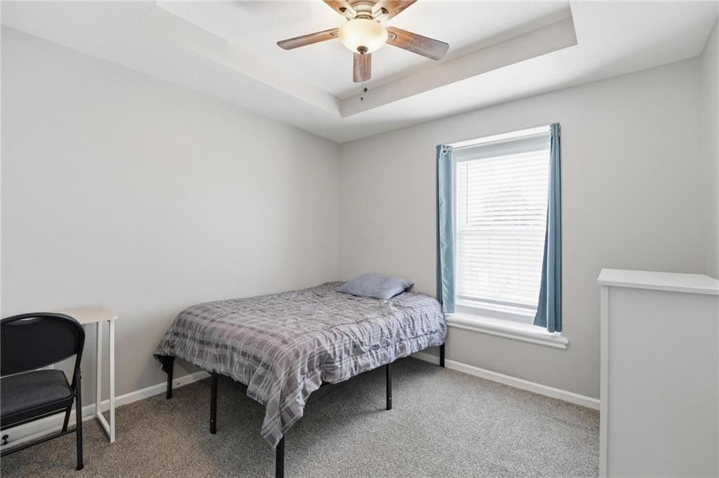 612 NW Whitney Drive — photo 24