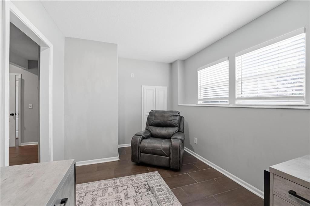 612 NW Whitney Drive — photo 33