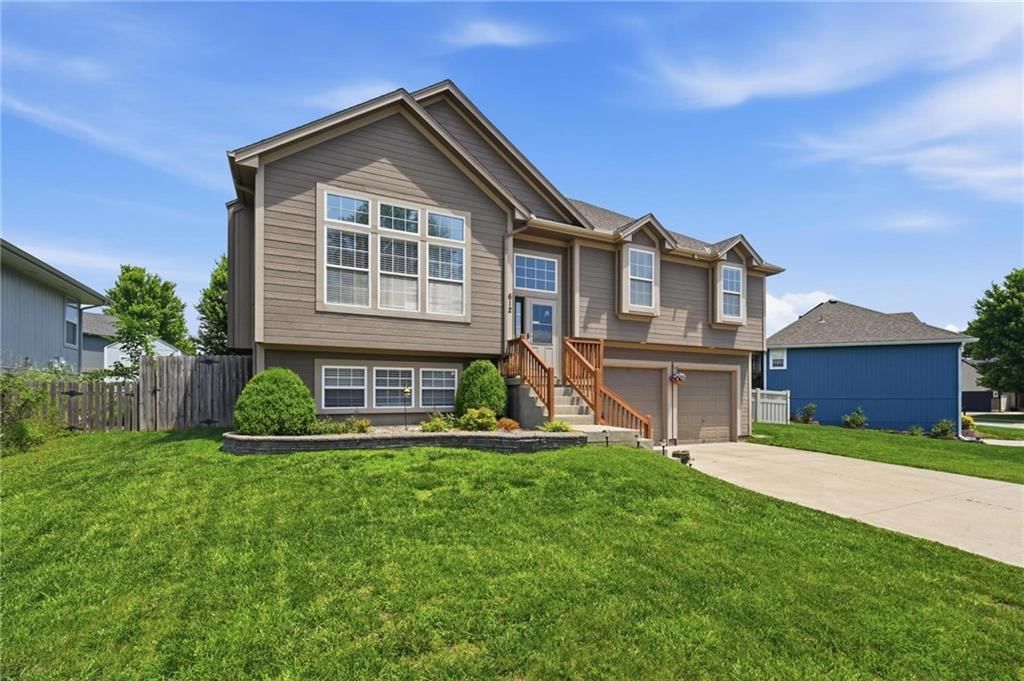 612 NW Whitney Drive — photo 45
