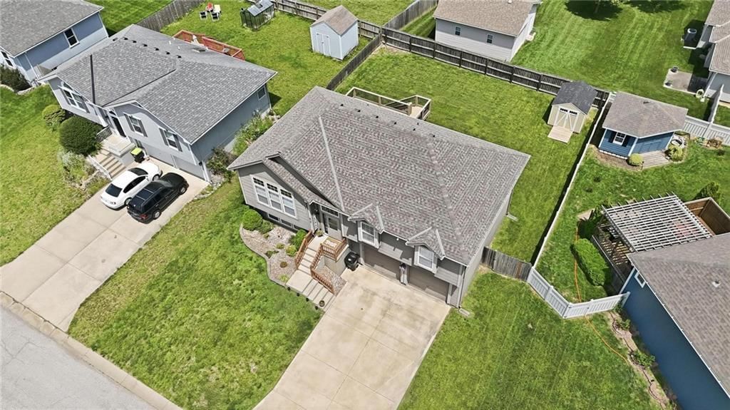 612 NW Whitney Drive — photo 54