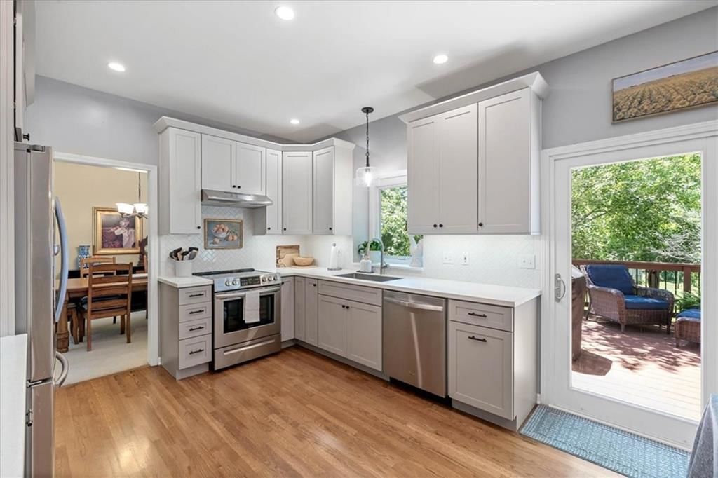 14913 W 124th Terrace — photo 10