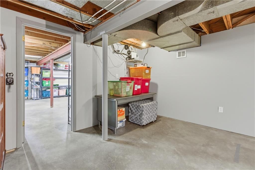 7010 W 65th Terrace — photo 35