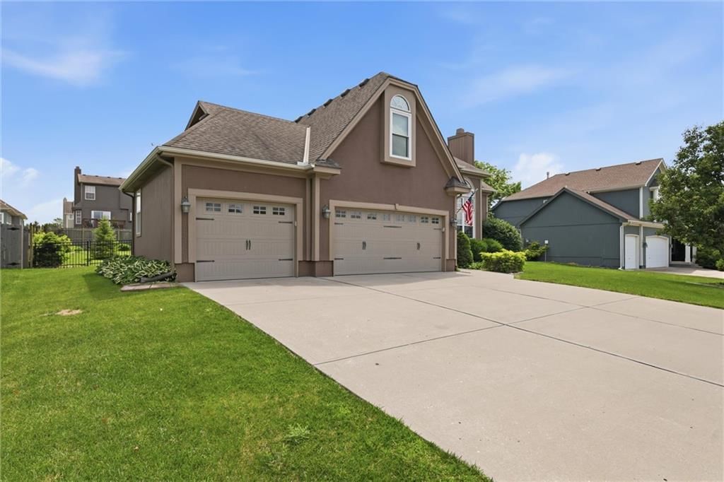 1425 SW 44th Street — photo 3