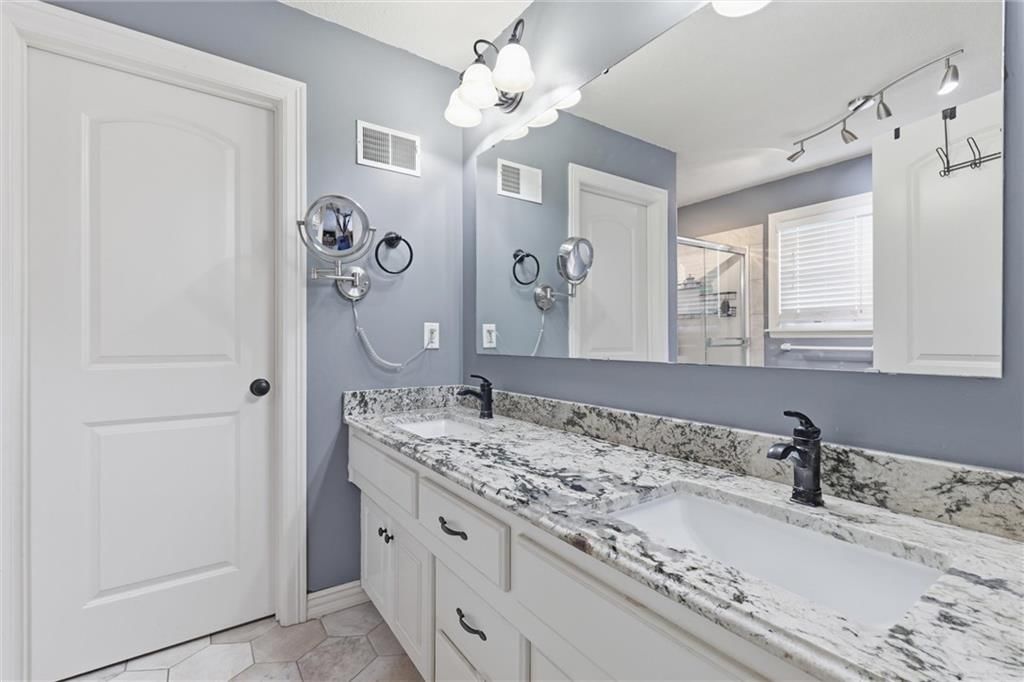 1425 SW 44th Street — photo 17