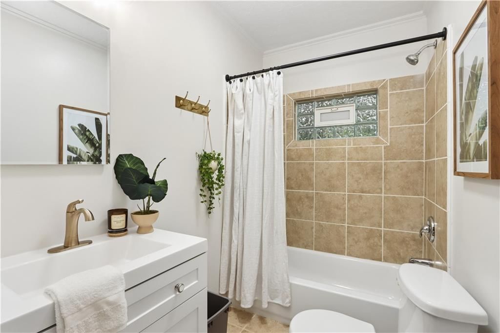 8660 Robinson Street — photo 17
