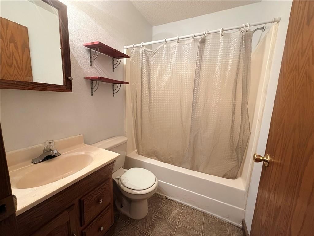 98 W Leighton Street — photo 19