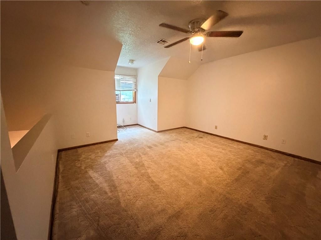 98 W Leighton Street — photo 22