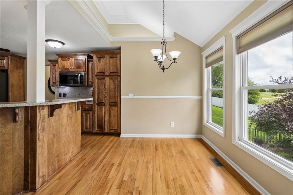 15735 NW Morgan Street — photo 8