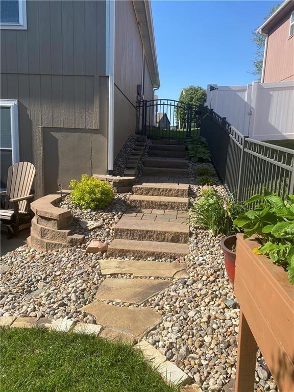 15735 NW Morgan Street — photo 42